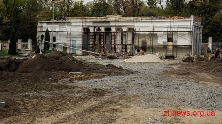 На стадіоні «Полісся» реставрують арку, в якій розміщуватиметься каса