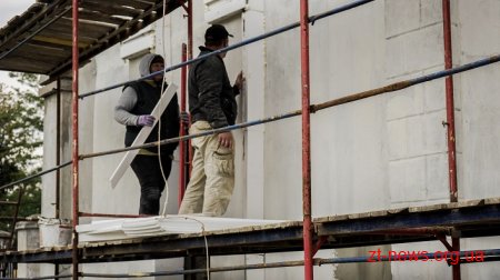 На стадіоні «Полісся» реставрують арку, в якій розміщуватиметься каса