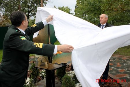 На Малинщині відкрили пам'ятник «мечу Колесова»