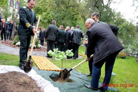 На Малинщині відкрили пам'ятник «мечу Колесова»