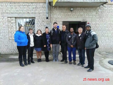 Представники Корпусу миру відвідали центр соціальної допомоги безпритульним