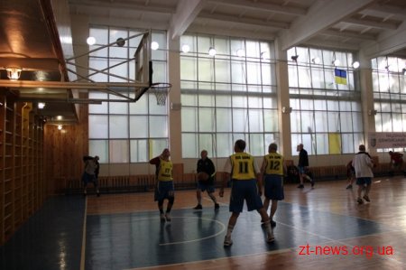 У Житомирі розпочалися VII літні Всеукраїнські ігри ветеранів спорту з баскетболу