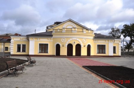 У Бердичеві відреставрували міський театр