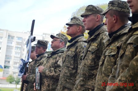 На військовому кладовищі перепоховали останки Артема Абрамовича