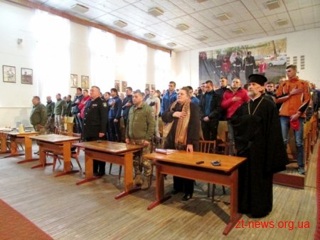 В рамках осіннього призову до військових частин відправляється перша партія юнаків Житомирщини