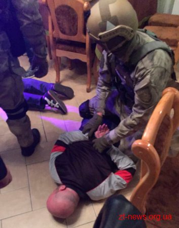 У Житомирі поліцейські затримали групу іноземних розбійників-гастролерів