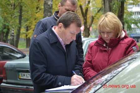 У Житомирі триває відбір зразків асфальтобетонного покриття