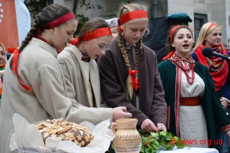 В Житомирі вдруге провели Покровське весілля