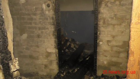У Житомирі вогнеборці в недіючій будівлі виявили тіла двох загиблих безхатченків