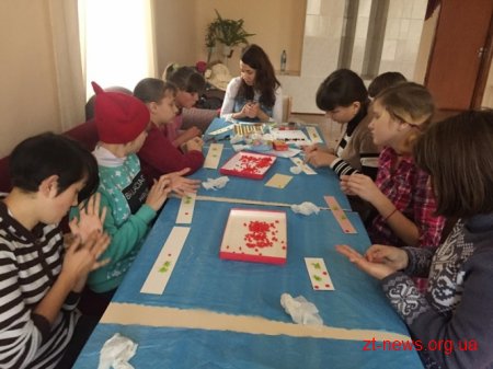 За грантові кошти від ОДА діти з особливими потребами вчилися робити прикраси