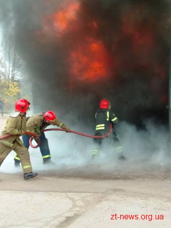 На території підприємства у Коростені горів гараж