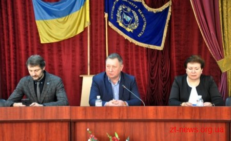 У Житомирі публічно обговорили шляхи втілення медичної реформи у життя