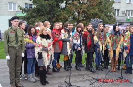 У Житомирі відкрили перший в Україні пам’ятник Олегу Ольжичу