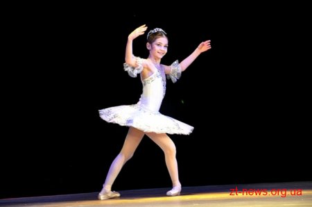 Учасники з 5 країн світу розпочали змагання у Міжнародному Хореографічному конкурсі