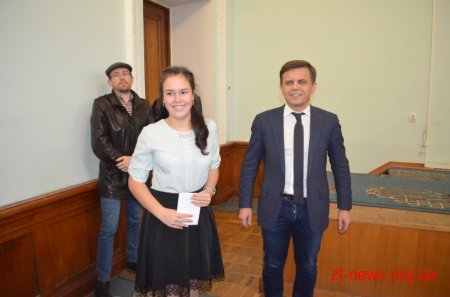 Обдаровані діти Житомира отримали стипендії міського голови