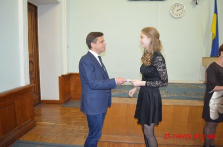 Обдаровані діти Житомира отримали стипендії міського голови