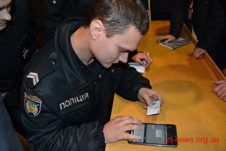 На Житомирщині поліцейські охорони готуються до роботи у системі єдиного центру «102»