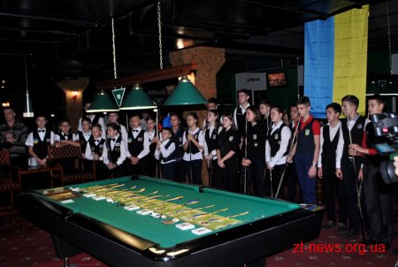 У Житомирі майже півсотні учасників змагаються у Чемпіонаті з більярдного спорту