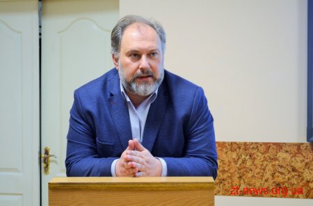 У Житомирі освітяни зустрілись з батьками, щоб поговорити про перевантаження школярів домашніми завданнями