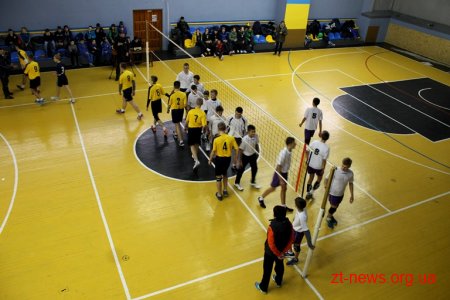 У Коростені відбувся волейбольний турнір на кубок олімпійського чемпіона Володимира Іванова