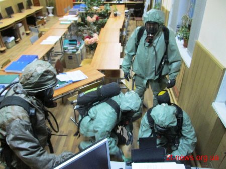 В Житомирі рятувальники збирали розілляту у навчальному закладі ртуть