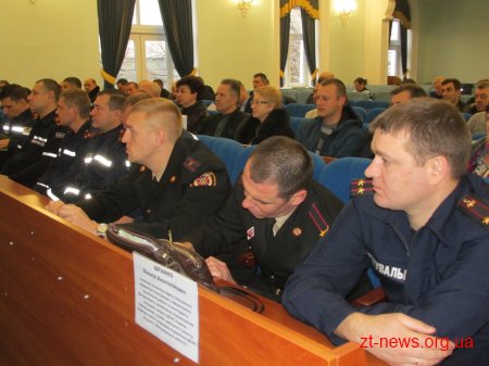 В Житомирі рятувальники збирали розілляту у навчальному закладі ртуть
