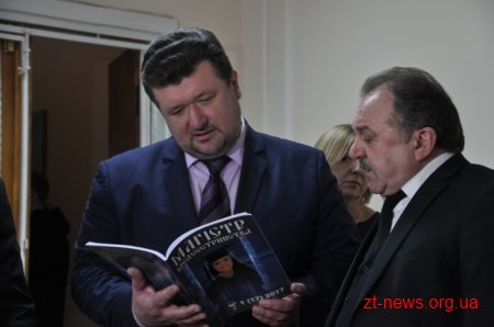 У Житомирі на базі інституту медсестринства створили новий навчальний заклад
