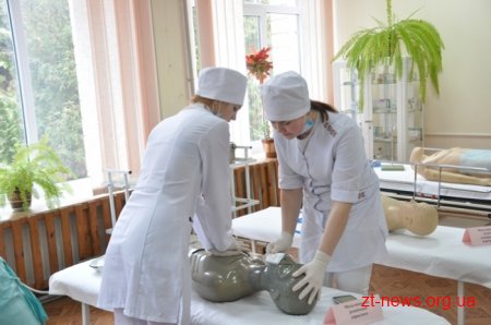 У Житомирі на базі інституту медсестринства створили новий навчальний заклад