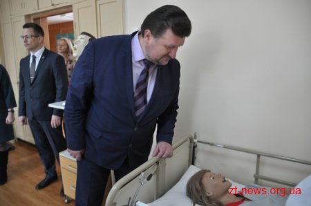 У Житомирі на базі інституту медсестринства створили новий навчальний заклад