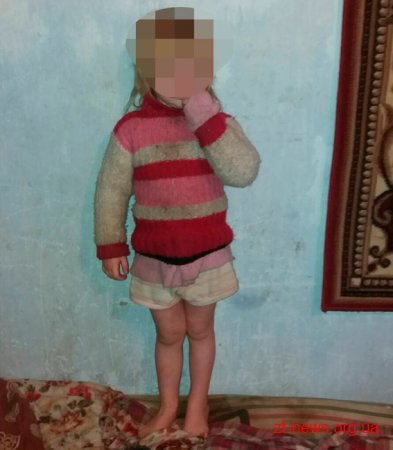 У Бердичеві мати зачинила трьох дітей в хаті на 2 дні