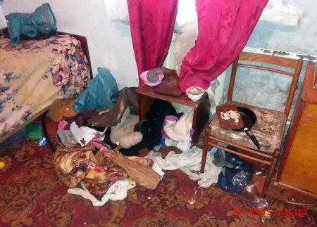 У Бердичеві мати зачинила трьох дітей в хаті на 2 дні