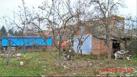 У Бердичеві мати зачинила трьох дітей в хаті на 2 дні