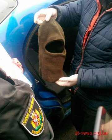 На в’їзді у Житомир затримали 3 чоловіків, які напали на приватного підприємця у Любарі