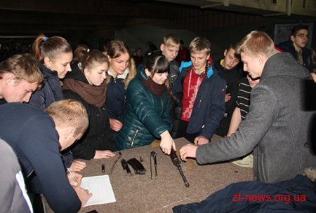 У Житомирі для молоді допризовного віку організували змагання зі стрільби