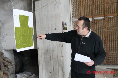 У Житомирі для молоді допризовного віку організували змагання зі стрільби