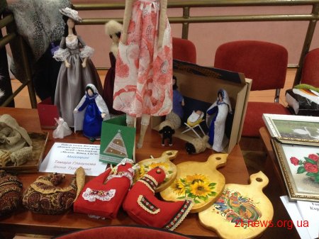 У переддень Міжнародного дня людей з інвалідністю "особливі" жителі Житомира презентували свої творчі доробки