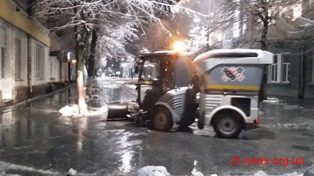 Під час прибирання вулиць міста від снігу використали 70 тонн протиожеледної суміші та 10 тонн солі