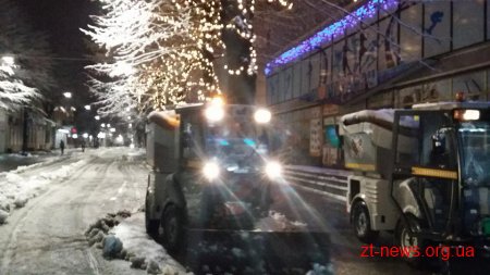 Під час прибирання вулиць міста від снігу використали 70 тонн протиожеледної суміші та 10 тонн солі