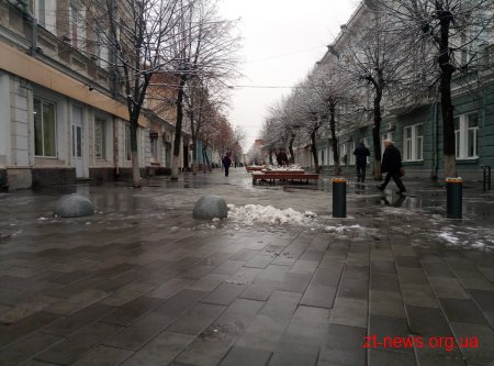 Під час прибирання вулиць міста від снігу використали 70 тонн протиожеледної суміші та 10 тонн солі