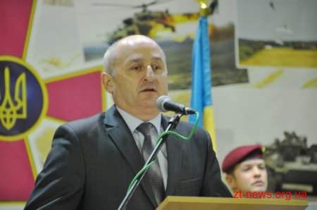 У Житомирі військовослужбовців області урочисто вітали з професійним святом