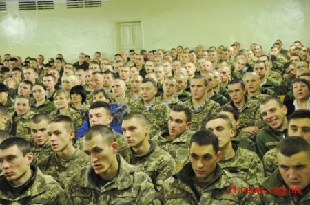 У Житомирі військовослужбовців області урочисто вітали з професійним святом