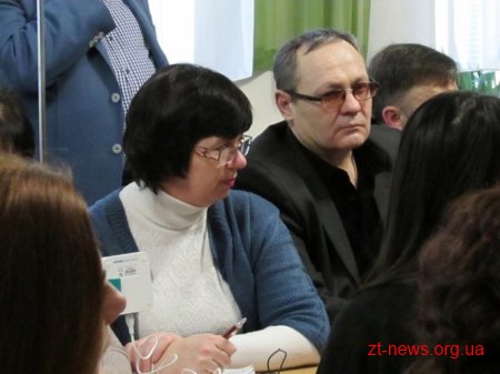 У Житомирі вчителів навчають користуватися новим обладнанням