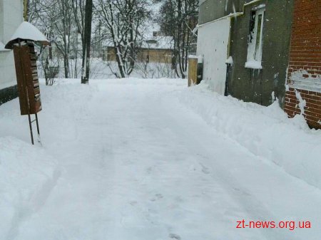 ОСББ у місті Житомирі продемонстрували свою готовність до прибирання прибудинкових територій