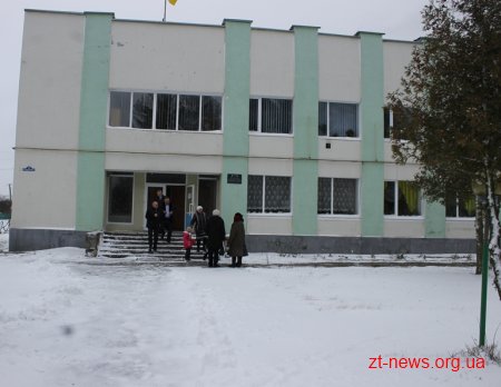 В Ємільчинському районі відкрили оновлені амбулаторію та відділення районної лікарні