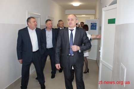 В Ємільчинському районі відкрили оновлені амбулаторію та відділення районної лікарні