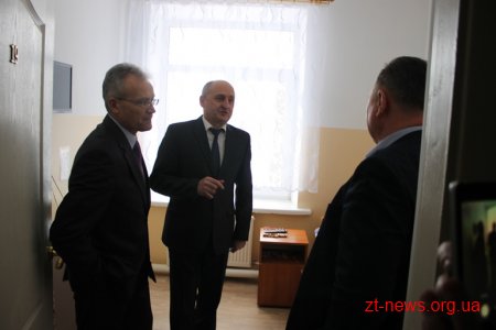 В Ємільчинському районі відкрили оновлені амбулаторію та відділення районної лікарні