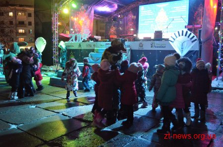 Поблизу головної ялинки міста відбувся святковий концерт "Житомир Різдвяний"