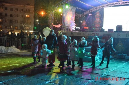 Поблизу головної ялинки міста відбувся святковий концерт "Житомир Різдвяний"