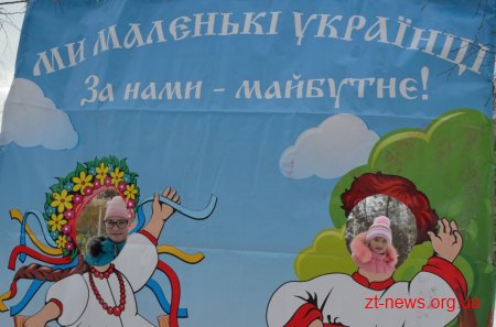 У мікрорайоні Маликова відбулося новорічне свято для дітей