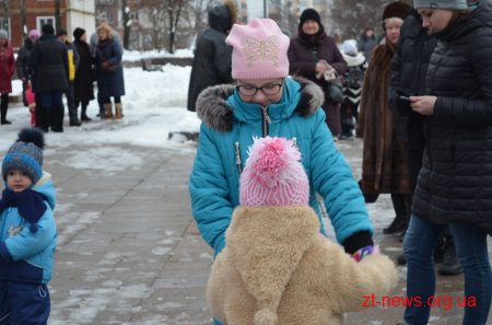 У мікрорайоні Маликова відбулося новорічне свято для дітей